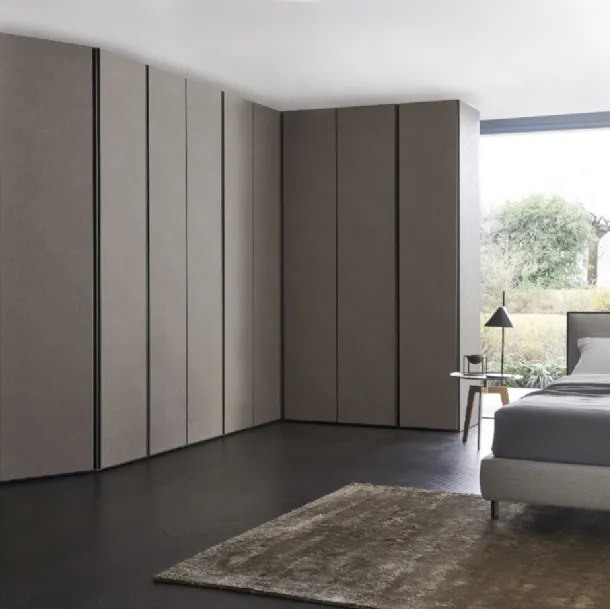 Armoire d'angle Breccia avec portes battantes de Sangiacomo