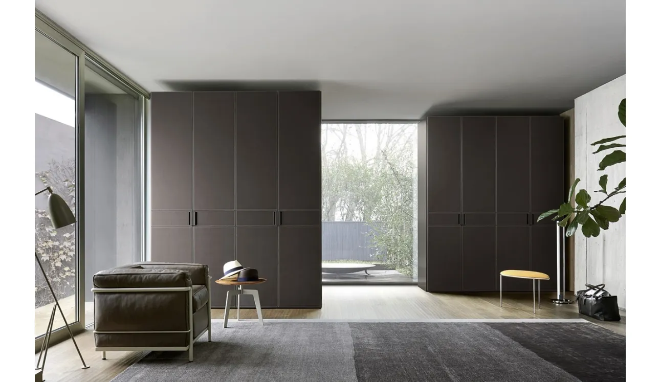 Armoire avec porte en éco-cuir Eco de Sangiacomo.