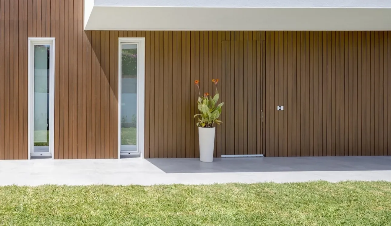 Revêtement Ultrashield Twix Claddy en teck de Déco