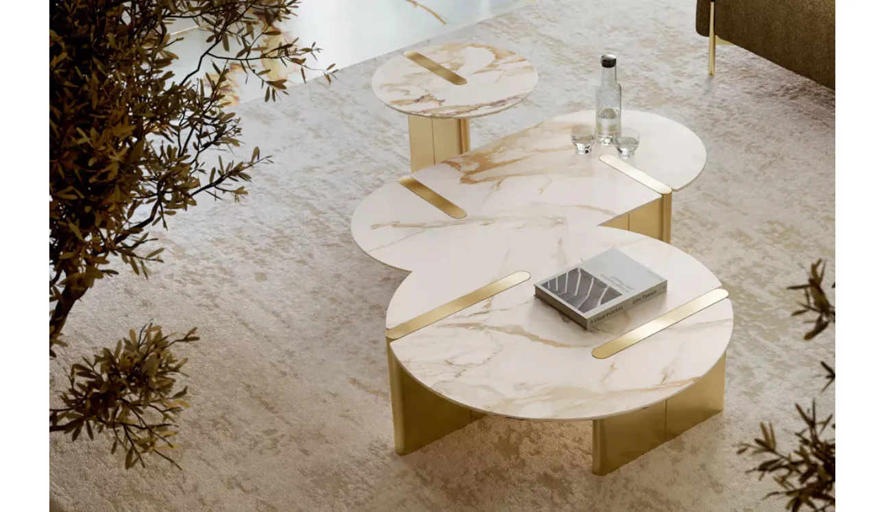 Coffee table in bolt SuperMarrow designed by Antonio Citterio
