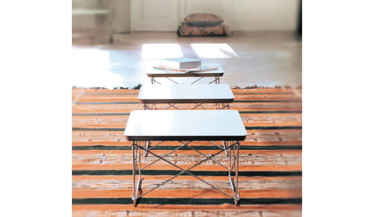 Petite table fonctionnelle de Sigerico.