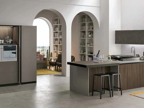 Cuisine moderne avec îlot Metropolis 04 en larice brun et PET de Stosa