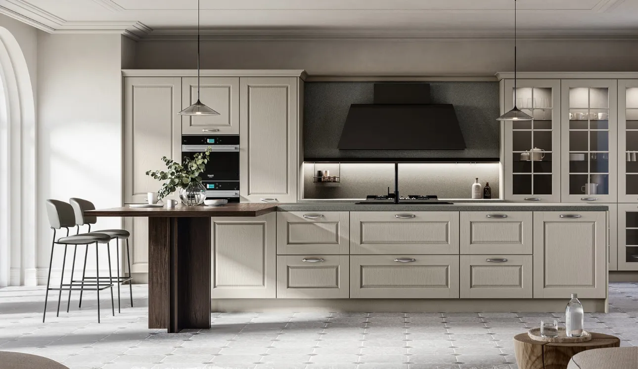 Cuisine classique avec îlot Asolo 03 en laqué et stratifié par Arredo3.