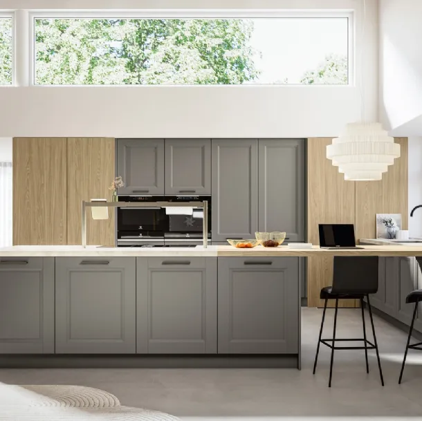 Cuisine classique avec îlot Joyeux 01 en laqué et stratifié d'Arredo3.