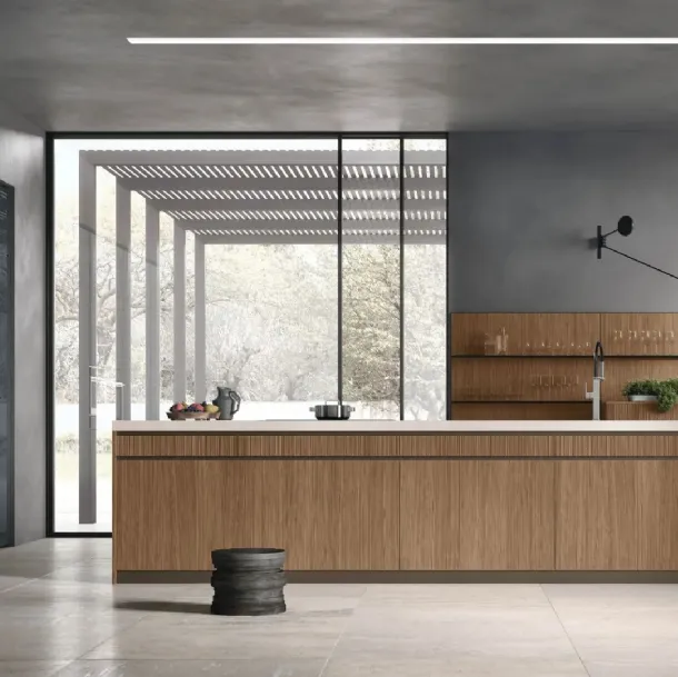 Cuisine moderne avec îlot Natural 03 en noyer et laqué brillant de Stosa