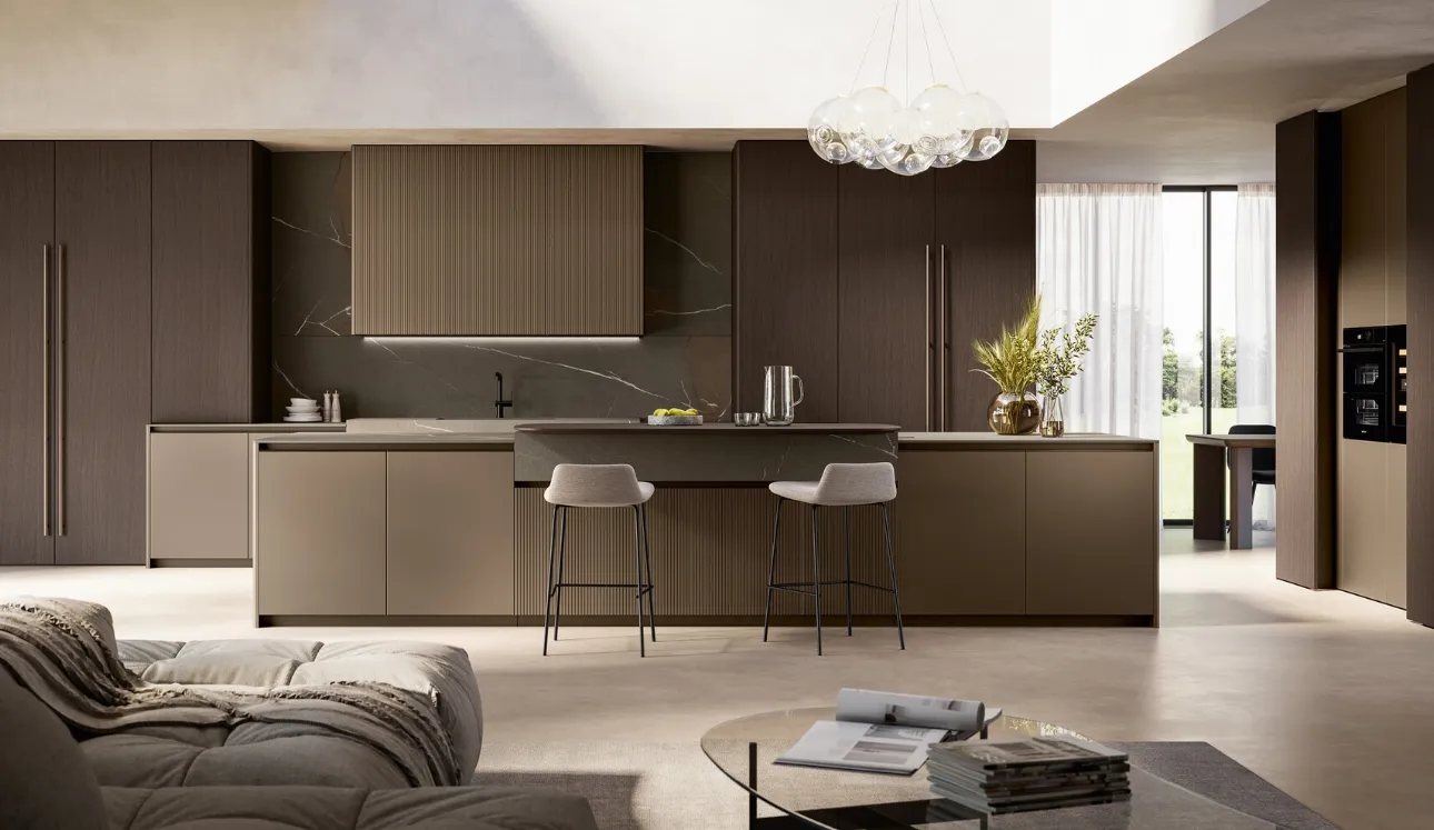 Cuisine moderne avec îlot Time 01 en laqué et noyer d'Arredo3