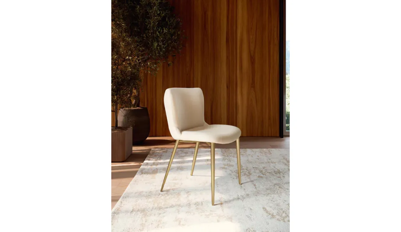 Chaise en tissu Ariel de Bontempi.