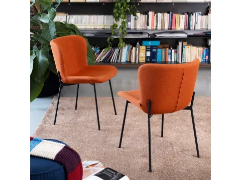 Chaise rembourrée Forma de Connubia