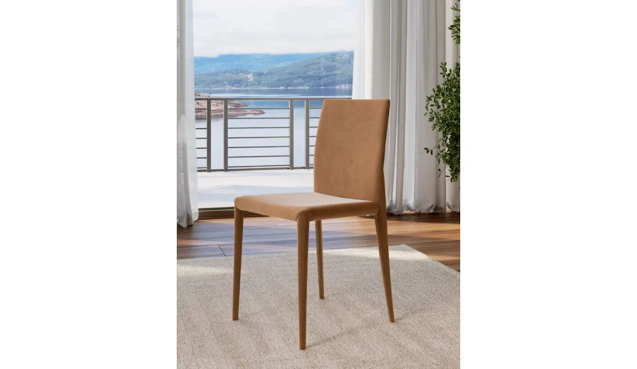 Chaise Margharet en cuir de Bontem