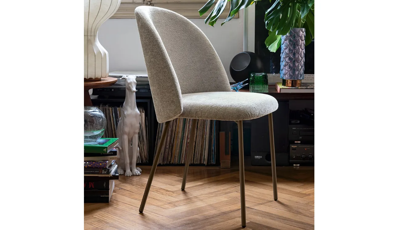 Chaise rembourrée Tuka Mid de Connubia
