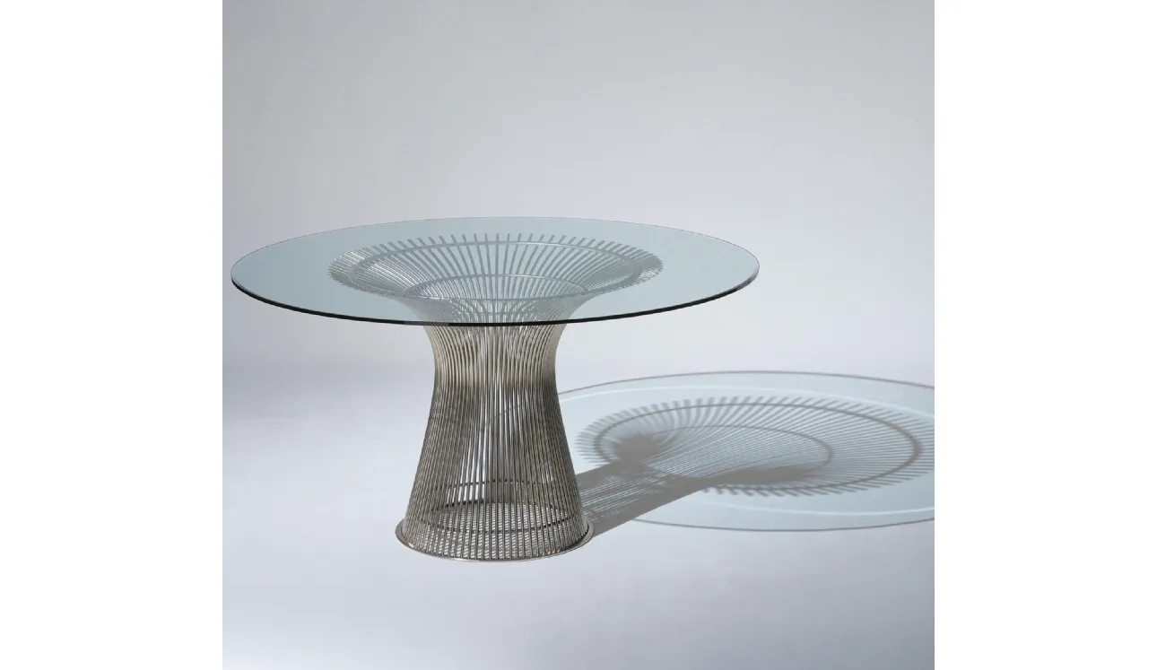 Table excellence avec dessus en verre et pied en métal de Sigerico.