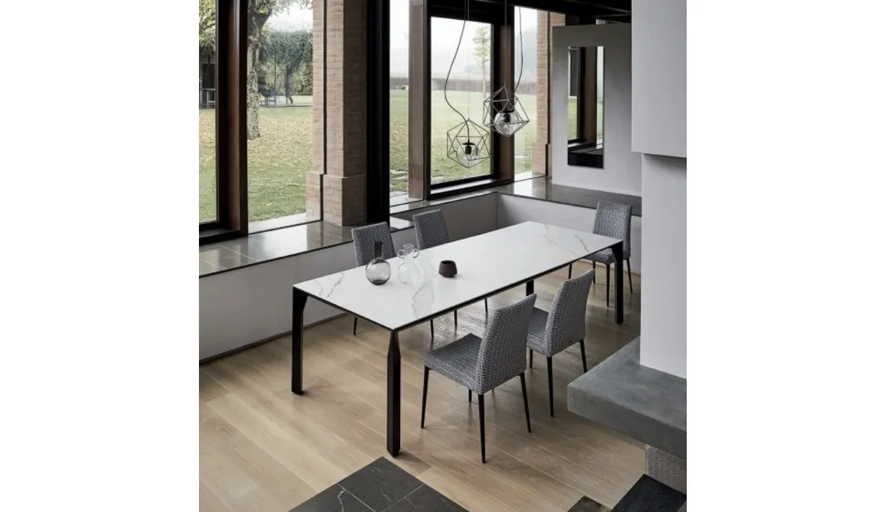 Table Mirage en supermarbre de Bontempi