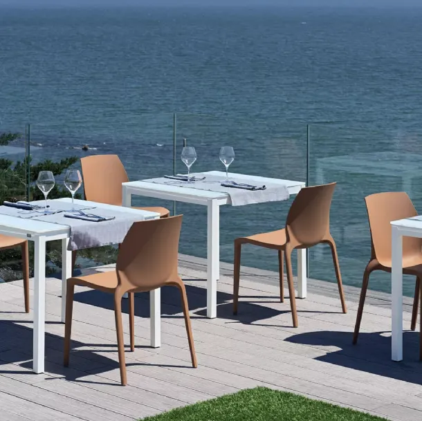 Table outdoor Diesis avec plateau en verre de Bontempi
