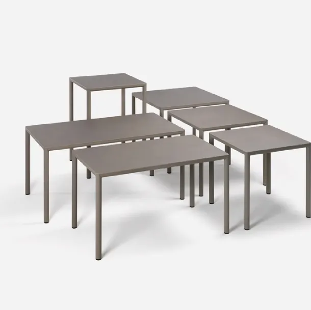 Tables d'extérieur Piave, disponibles en différentes tailles en HPL de Nardi.