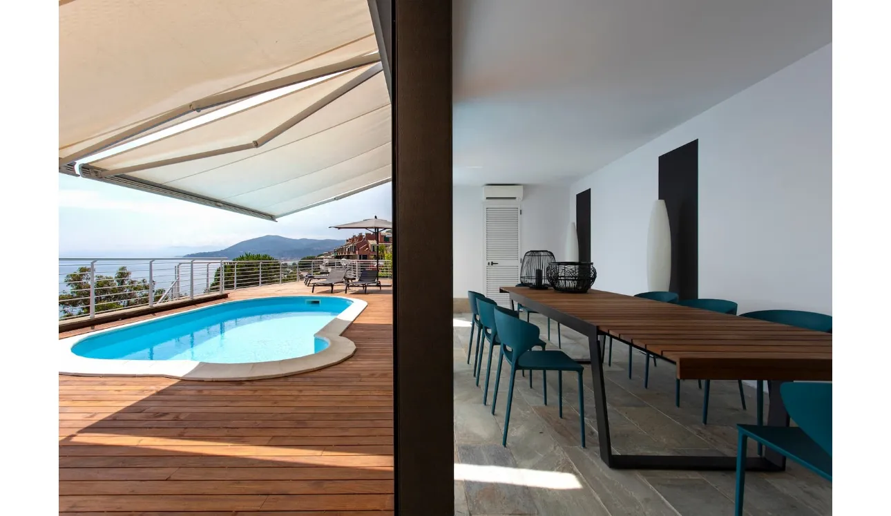 Parquet en teck de Dé