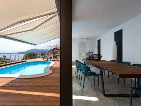 Parquet en teck de Dé