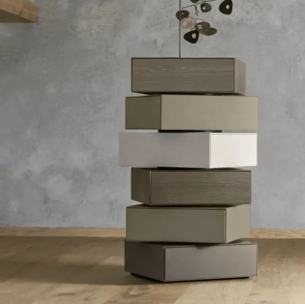 Commode Domino Giro en laqué et bois de Sangiacomo.