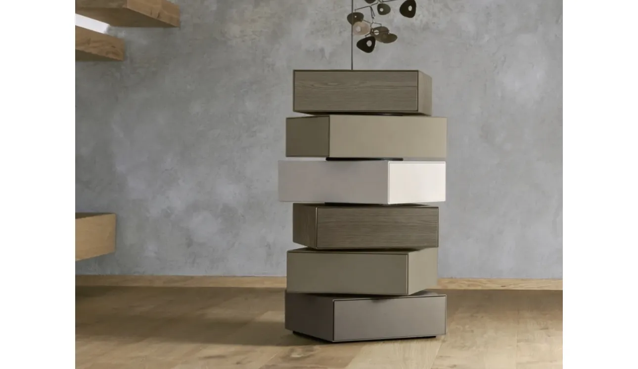Commode Domino Giro en laqué et bois de Sangiacomo.